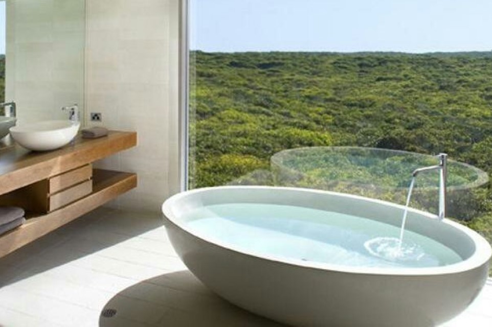 Imperia Bathtub with matching basins